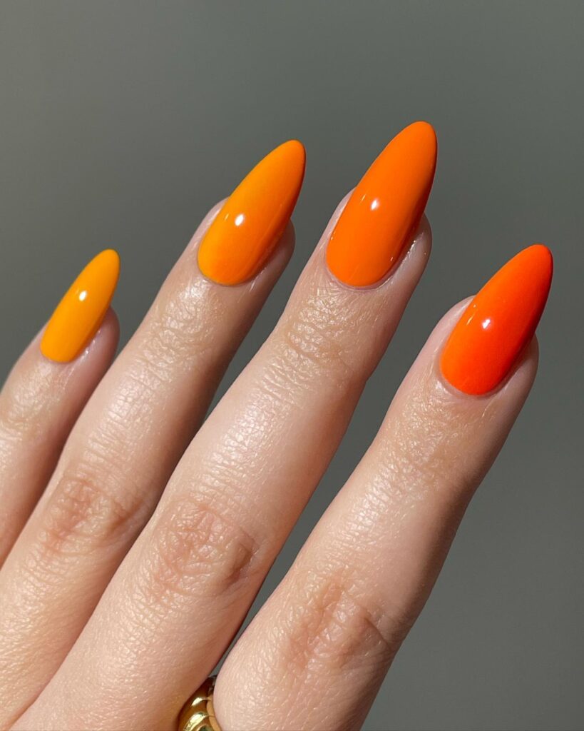 7 Summer Nails Inspo